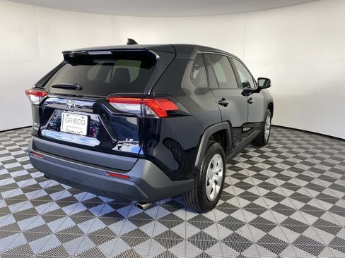 Used 2025 Toyota RAV4 LE AWD/4WD image 11