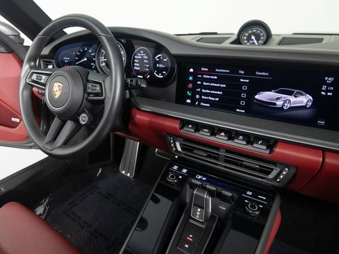 Certified 2022 Porsche 911 Cabriolet image 38