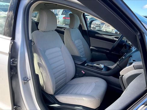 Used 2018 Ford Fusion S FWD image 13