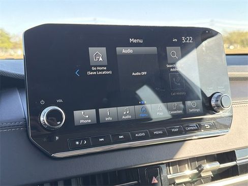 Used 2024 Mitsubishi Outlander SE image 13