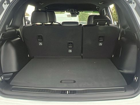 New 2025 Jeep Grand Cherokee Limited w/ Trailer Tow Package image 12