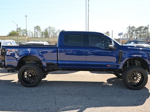 Used 2026 Ford F250 Platinum AWD/4WD image 11