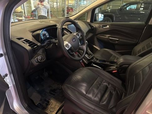 Used 2017 Ford C-MAX Titanium image 9