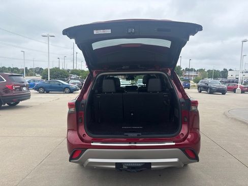 Used 2020 Toyota Highlander Platinum AWD/4WD image 43