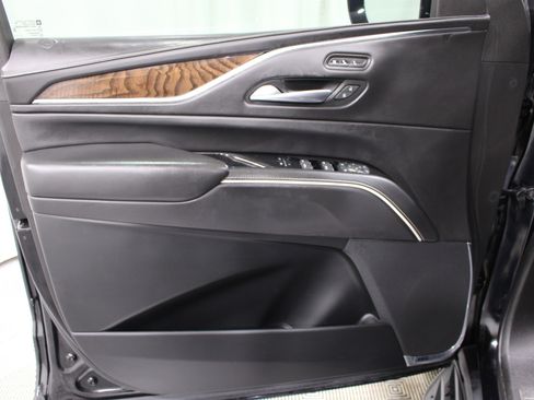 Used 2021 Cadillac Escalade Sport Platinum image 6