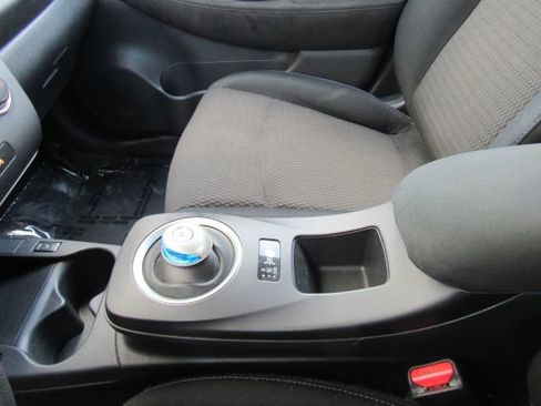 Used 2015 Nissan Leaf S w/ Charge Package image 37