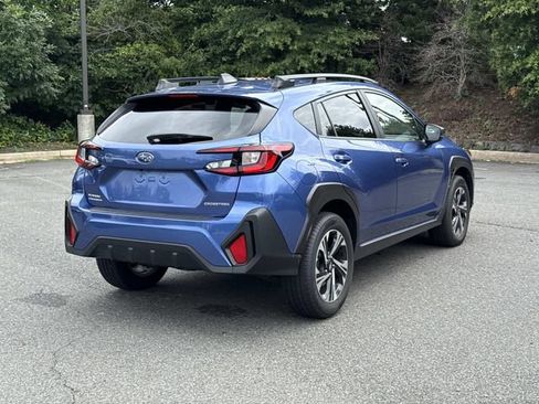 Used 2025 Subaru Crosstrek 2.5i Premium AWD/4WD image 2