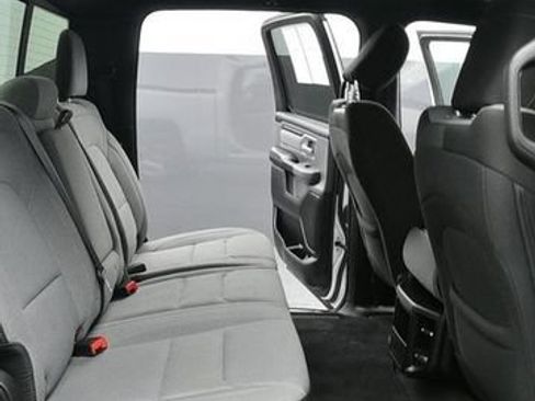 Used 2021 RAM 1500 Big Horn AWD/4WD image 15