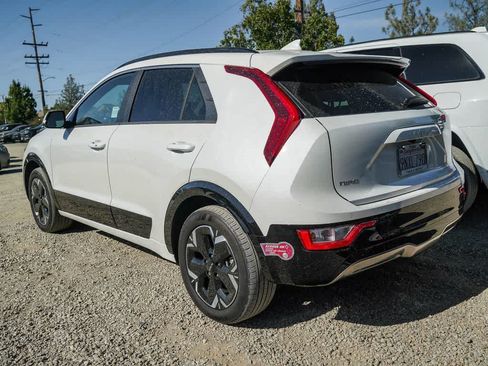 Used 2024 Kia Niro Wind FWD image 14