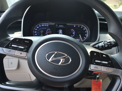 Used 2022 Hyundai Tucson SE AWD/4WD image 14