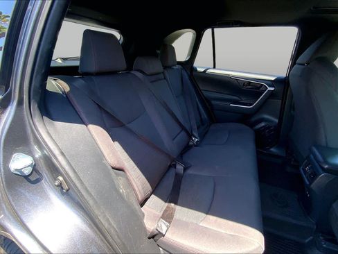 Used 2021 Toyota RAV4 SE w/ Weather & Moonroof Package AWD/4WD image 19
