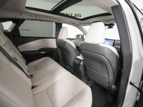 Certified 2025 Lexus RX 350 Luxury image 18