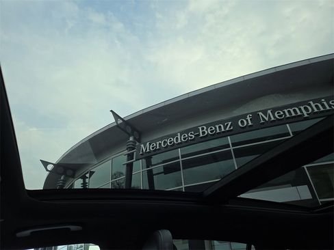 Used 2023 Mercedes-Benz GLC 300 4MATIC image 29