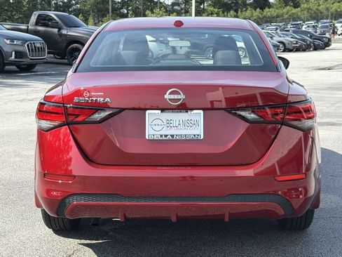 Used 2025 Nissan Sentra SV FWD image 4