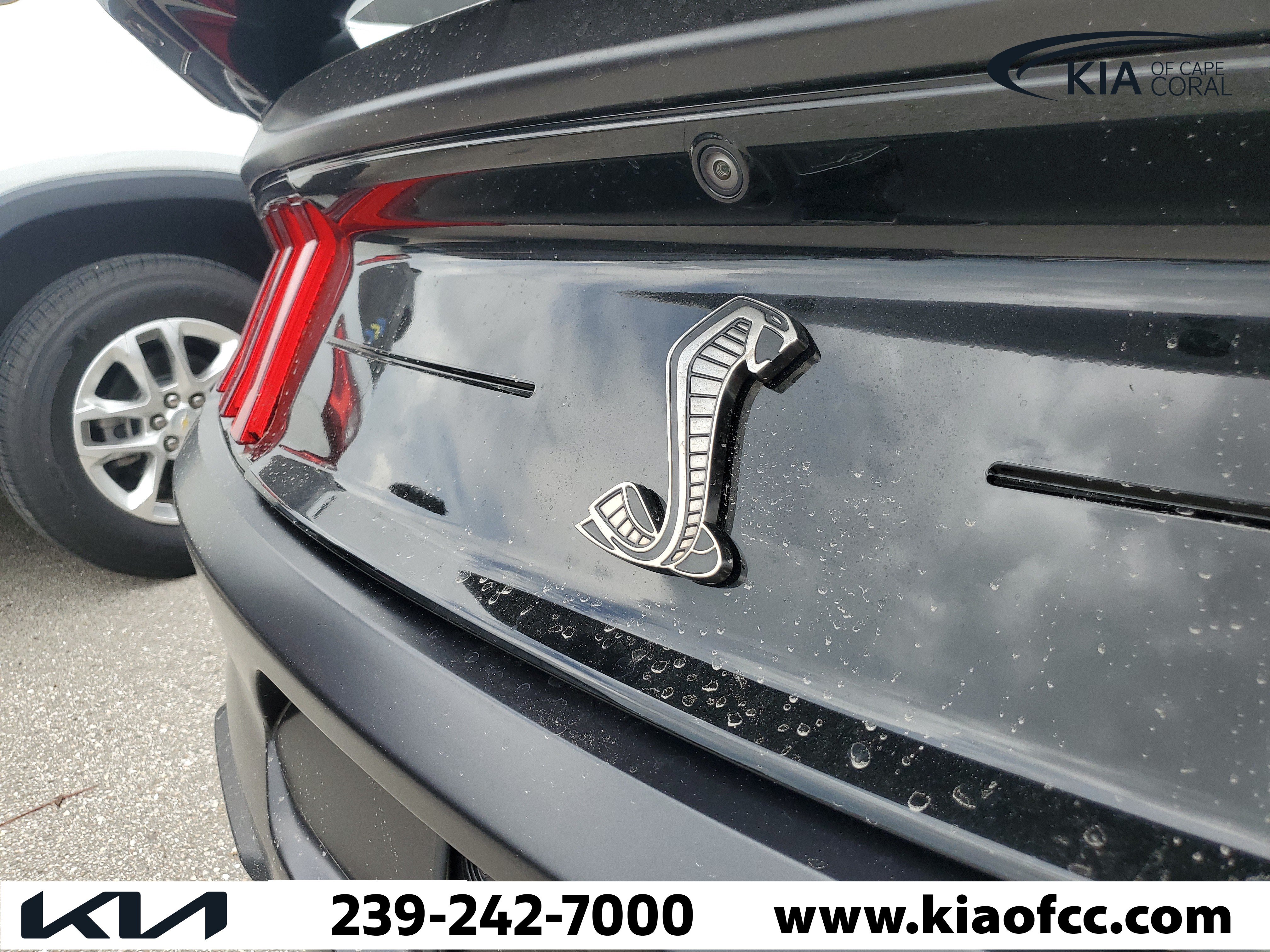 Used 2022 Ford Mustang Shelby GT500 w/ Technology Package RWD image 7