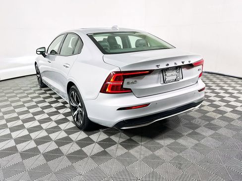 Used 2024 Volvo S60 B5 Core FWD image 5