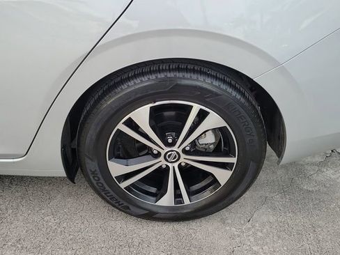 Used 2023 Nissan Sentra SV image 6