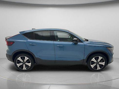 Used 2023 Volvo C40 P8 Recharge Plus AWD/4WD image 4