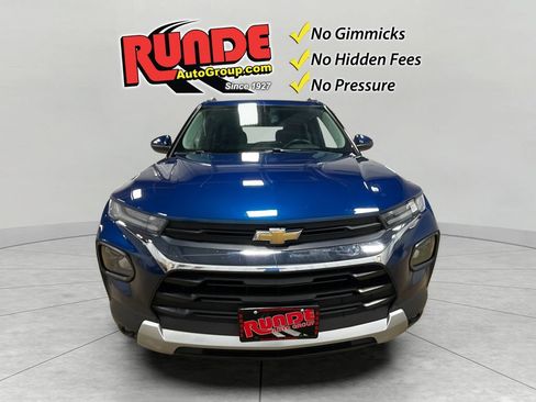 Used 2021 Chevrolet TrailBlazer LT w/ Premium Seating Package AWD/4WD image 9
