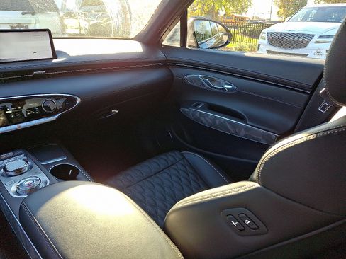 Used 2022 Genesis GV70 3.5T Sport w/ Sport Advanced Package image 16