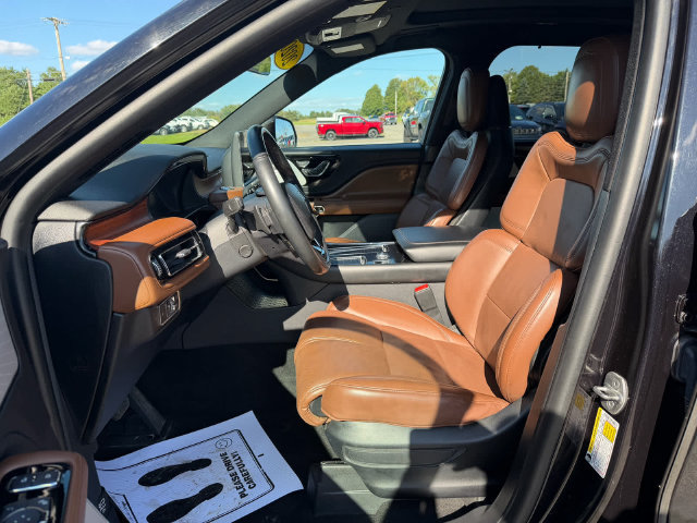 Used 2020 Lincoln Aviator Reserve w/ Equipment Group 202A AWD/4WD image 9