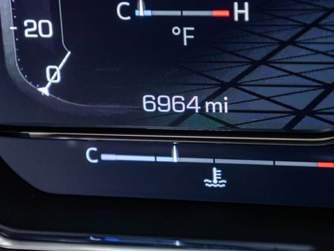 Used 2024 GMC Sierra 2500 Denali w/ Denali Reserve Package image 18