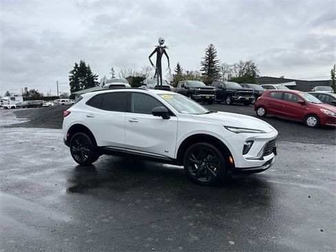 Used 2025 Buick Envision Sport Touring image 7