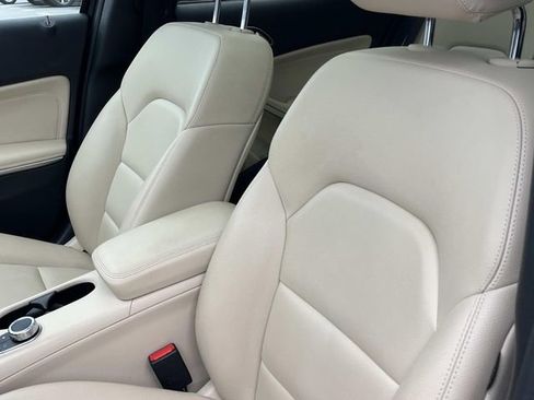 Used 2017 Mercedes-Benz GLA 250 4MATIC image 31