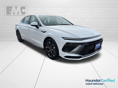 Used 2025 Hyundai Sonata SEL image 2