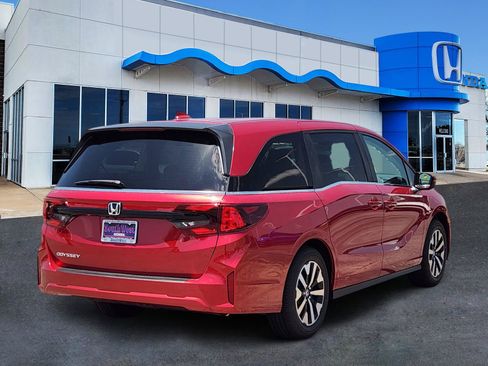 New 2026 Honda Odyssey EX-L image 5