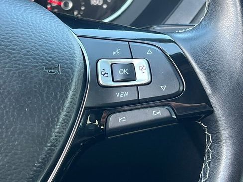 Used 2021 Volkswagen Tiguan SE R-Line image 22