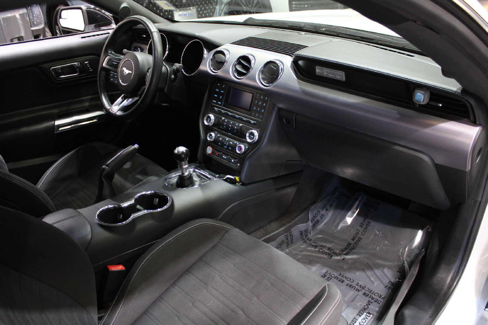 Used 2017 Ford Mustang GT RWD image 18