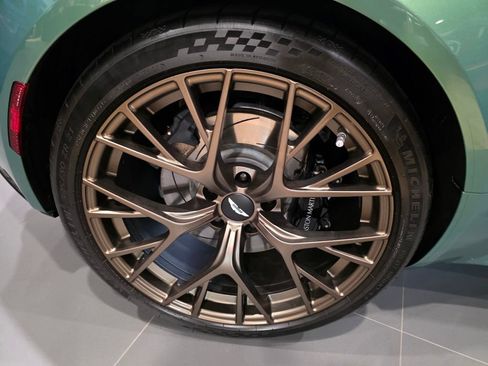 Used 2024 Aston Martin DB12 Coupe RWD image 20
