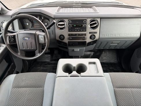 Used 2012 Ford F350 XLT w/ Heavy Service Suspension Pkg image 3