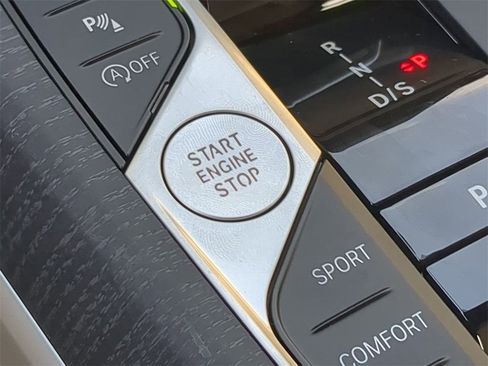 New 2026 BMW 330i 330i w/ Convenience Package image 27