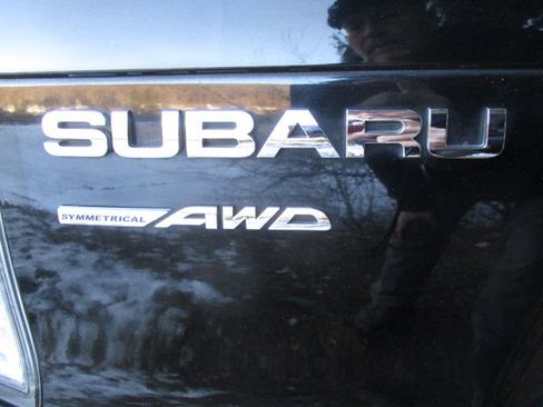 Used 2011 Subaru Forester 2.5X Premium image 11