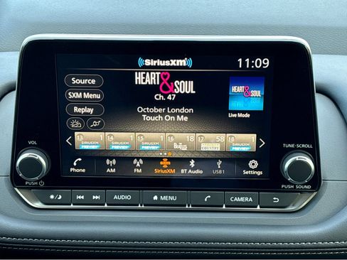 New 2026 Nissan Rogue SV image 7