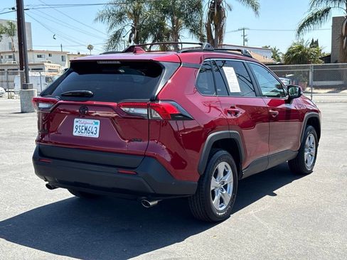 Used 2025 Toyota RAV4 XLE w/ Convenience Package FWD image 12
