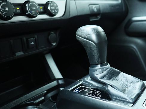 Used 2021 Toyota Tacoma SR image 46