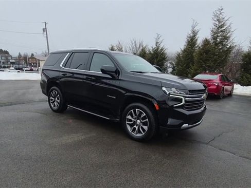 Used 2021 Chevrolet Tahoe LT w/ Rear Media and Nav Package image 3