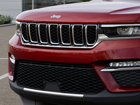 New 2025 Jeep Grand Cherokee Limited image 12
