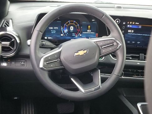 Used 2026 Chevrolet Equinox LT FWD image 11