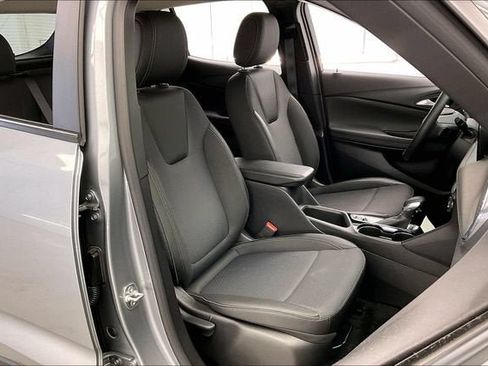 Certified 2024 Buick Encore GX Preferred AWD/4WD image 7