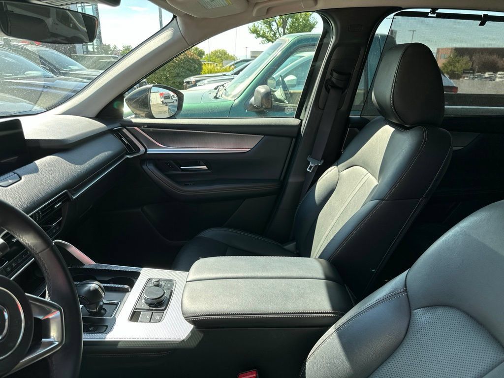 Used 2025 MAZDA CX-70 3.3 Turbo w/ Preferred Package AWD/4WD image 7