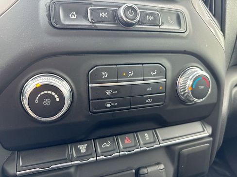 Used 2021 GMC Sierra 2500 4x4 Crew Cab w/ Gooseneck/5TH Wheel Package image 16