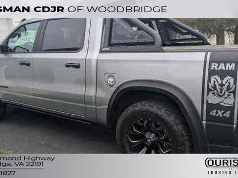 Used 2025 RAM 1500 Big Horn AWD/4WD image 2