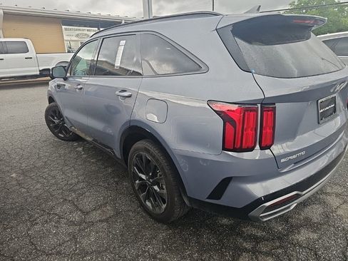 Used 2023 Kia Sorento SX FWD image 4