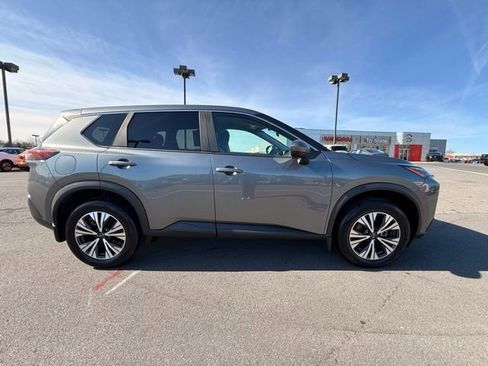 Certified 2023 Nissan Rogue SV image 4