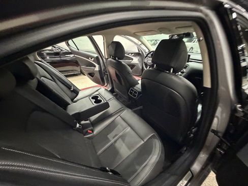 Used 2023 Genesis G70 2.0T image 29