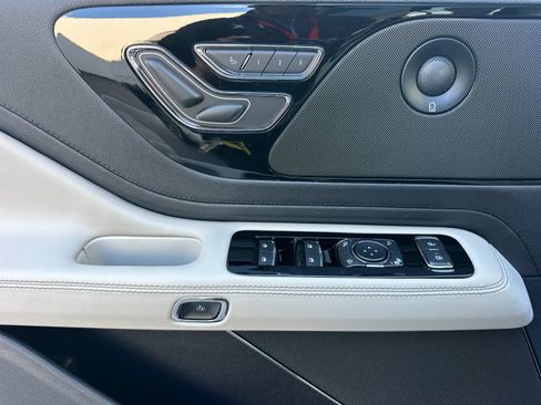 New 2026 Lincoln Aviator AWD image 10